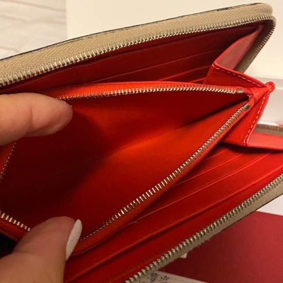 Celine Zippy Wallet - Picture 10 of 13